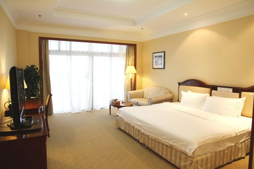 Xiamen International Seaside Hotel -Hotel Corridor Leads To The Stone Exhibition Hall Exteriér fotografie