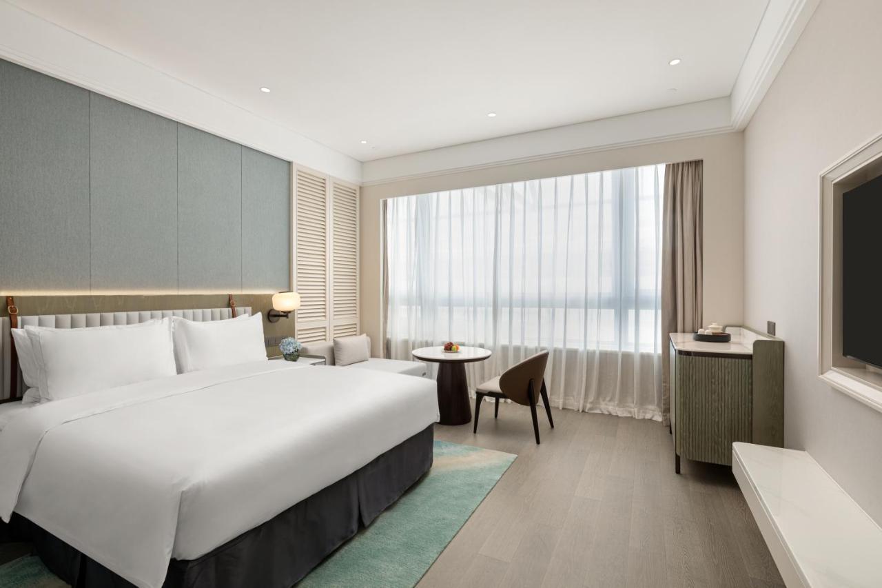 Xiamen International Seaside Hotel -Hotel Corridor Leads To The Stone Exhibition Hall Exteriér fotografie