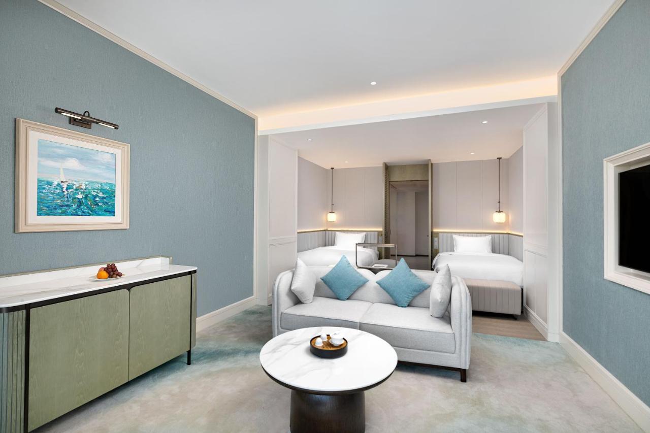 Xiamen International Seaside Hotel -Hotel Corridor Leads To The Stone Exhibition Hall Exteriér fotografie