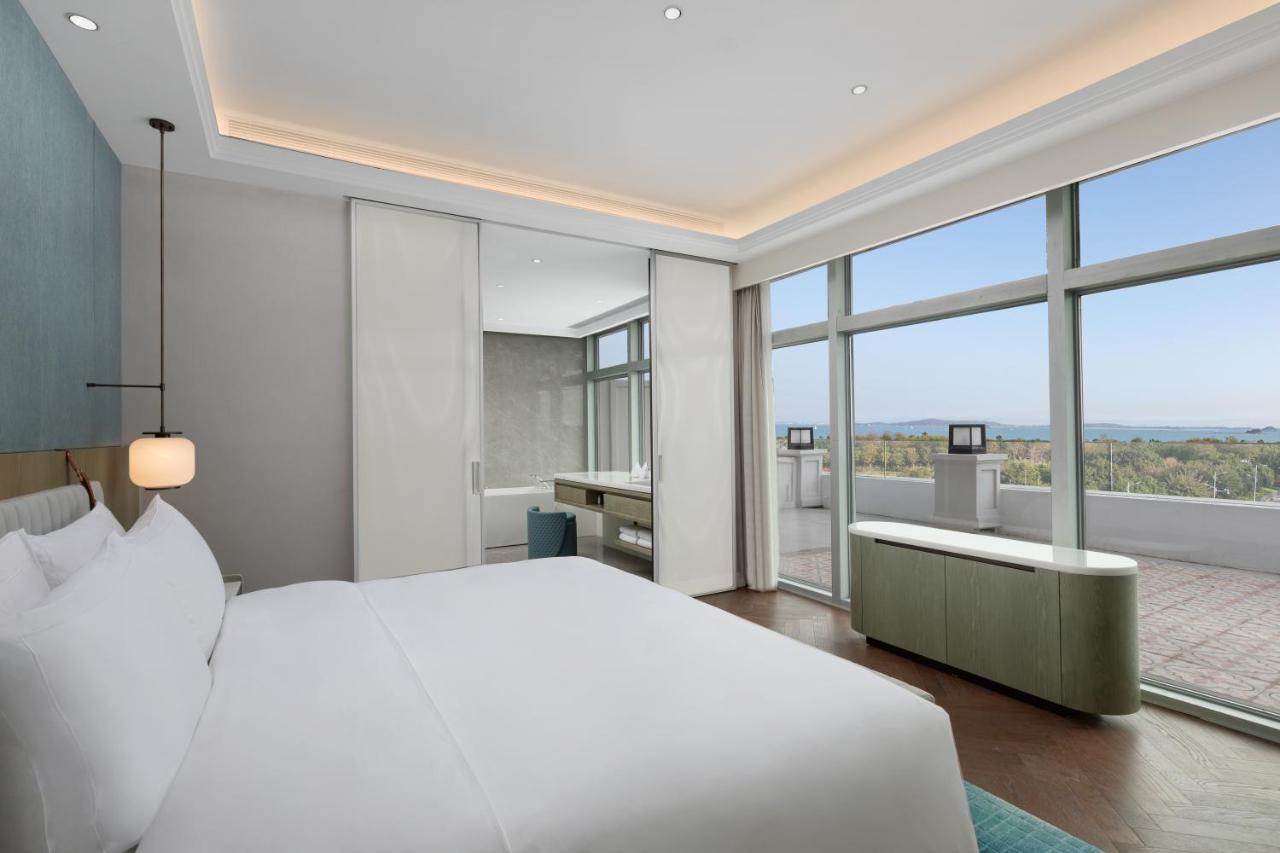 Xiamen International Seaside Hotel -Hotel Corridor Leads To The Stone Exhibition Hall Exteriér fotografie