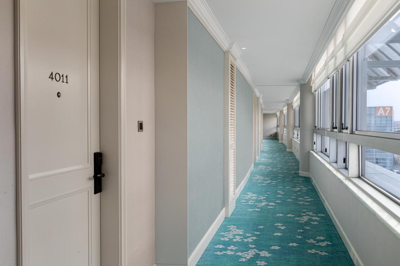 Xiamen International Seaside Hotel -Hotel Corridor Leads To The Stone Exhibition Hall Exteriér fotografie